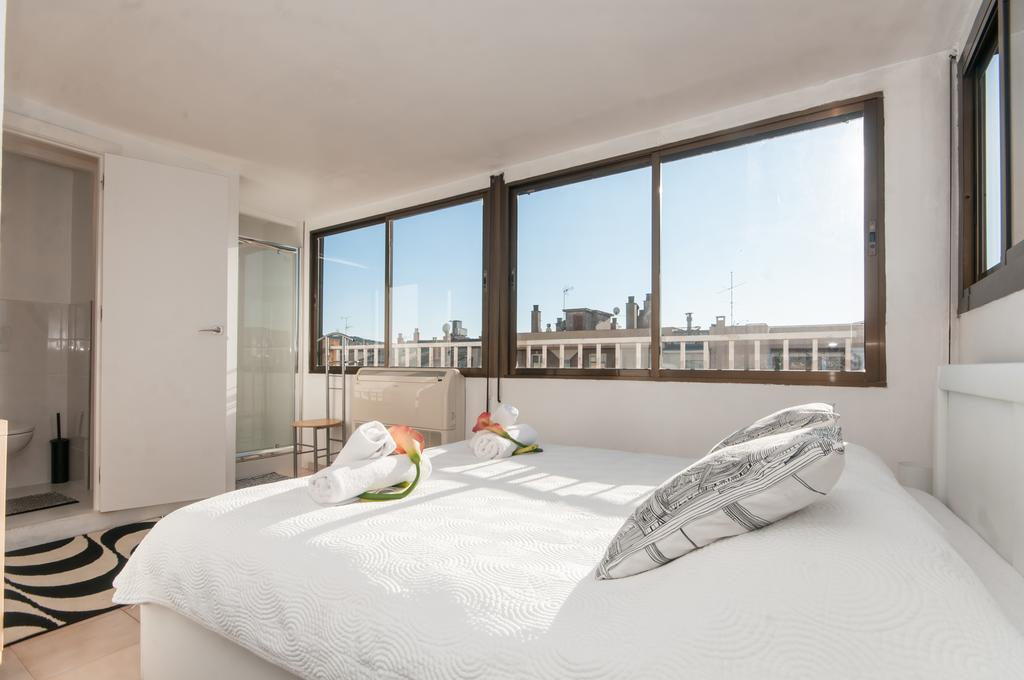 The Sky Dome Appartement Barcelona Kamer foto